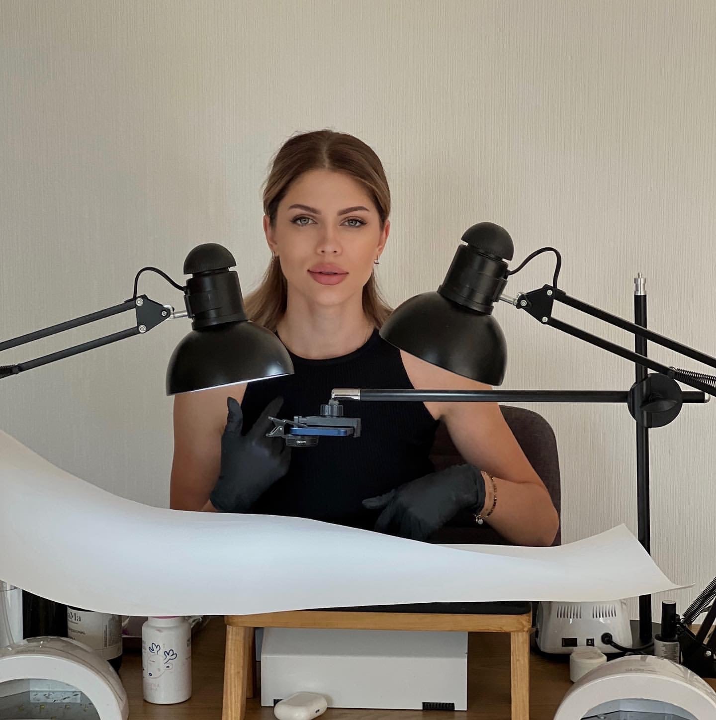 Curso de perfeccionamiento "Manicura Rusa" presencial Valencia 250 - 500€ - Top PestañasTop Pestañas