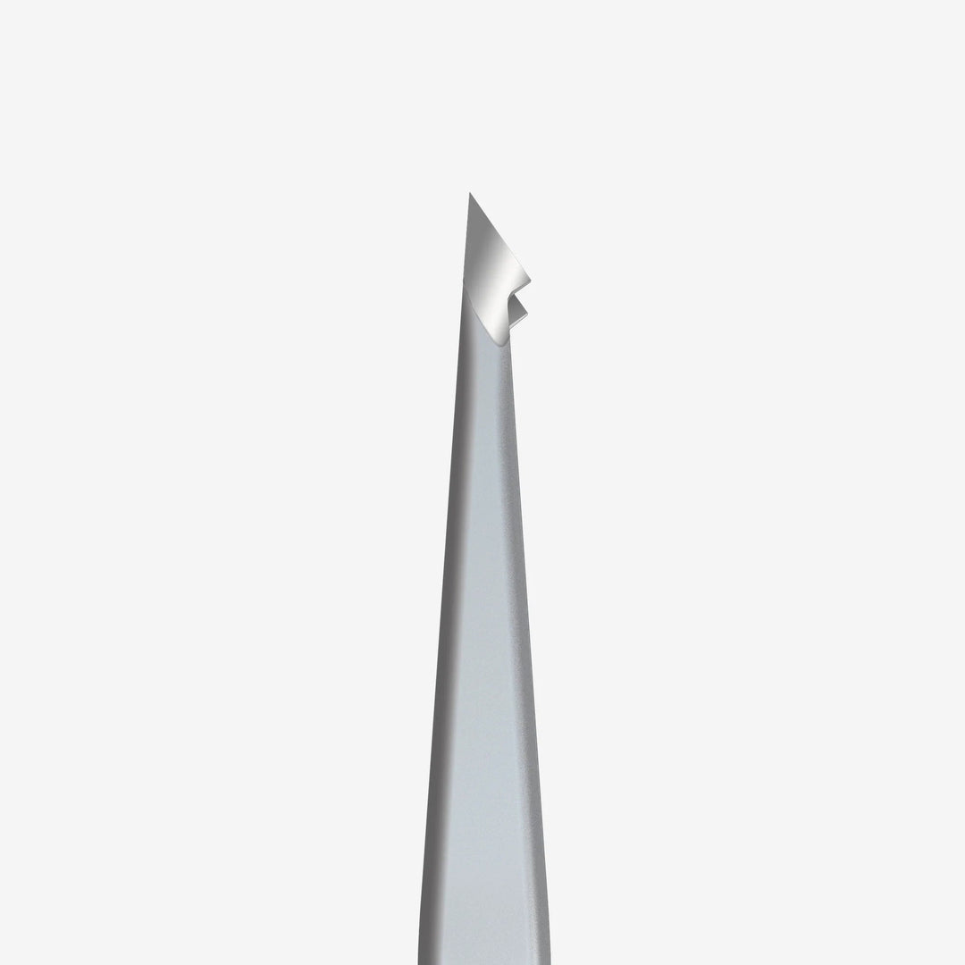 Pinza para cejas EXPERT 10 TYPE 7 (inclinada y puntiaguda) Staleks - Top PestañasStaleks