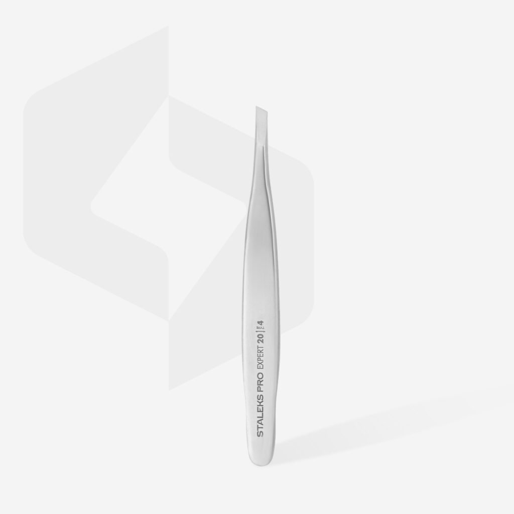 Pinza para cejas EXPERT 20 TYPE 4 - Top PestañasStaleks