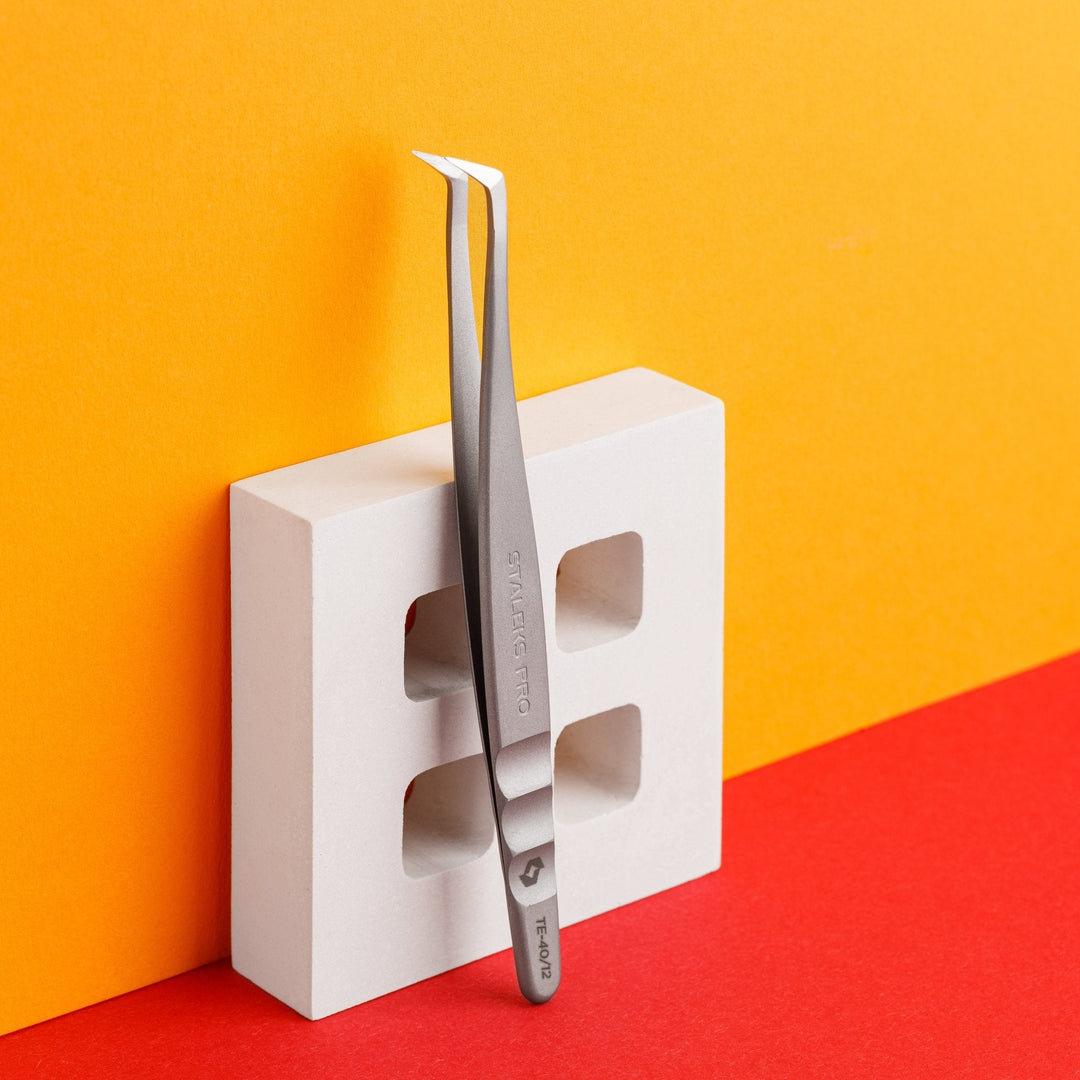Pinzas Curvas Con Forma «Botita» EXPERT 40 TYPE 12 Staleks - Top PestañasStaleks