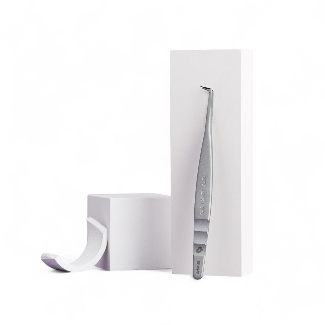 Pinzas Curvas Con Forma «Botita» EXPERT 40 TYPE 8 Staleks - Top PestañasStaleks