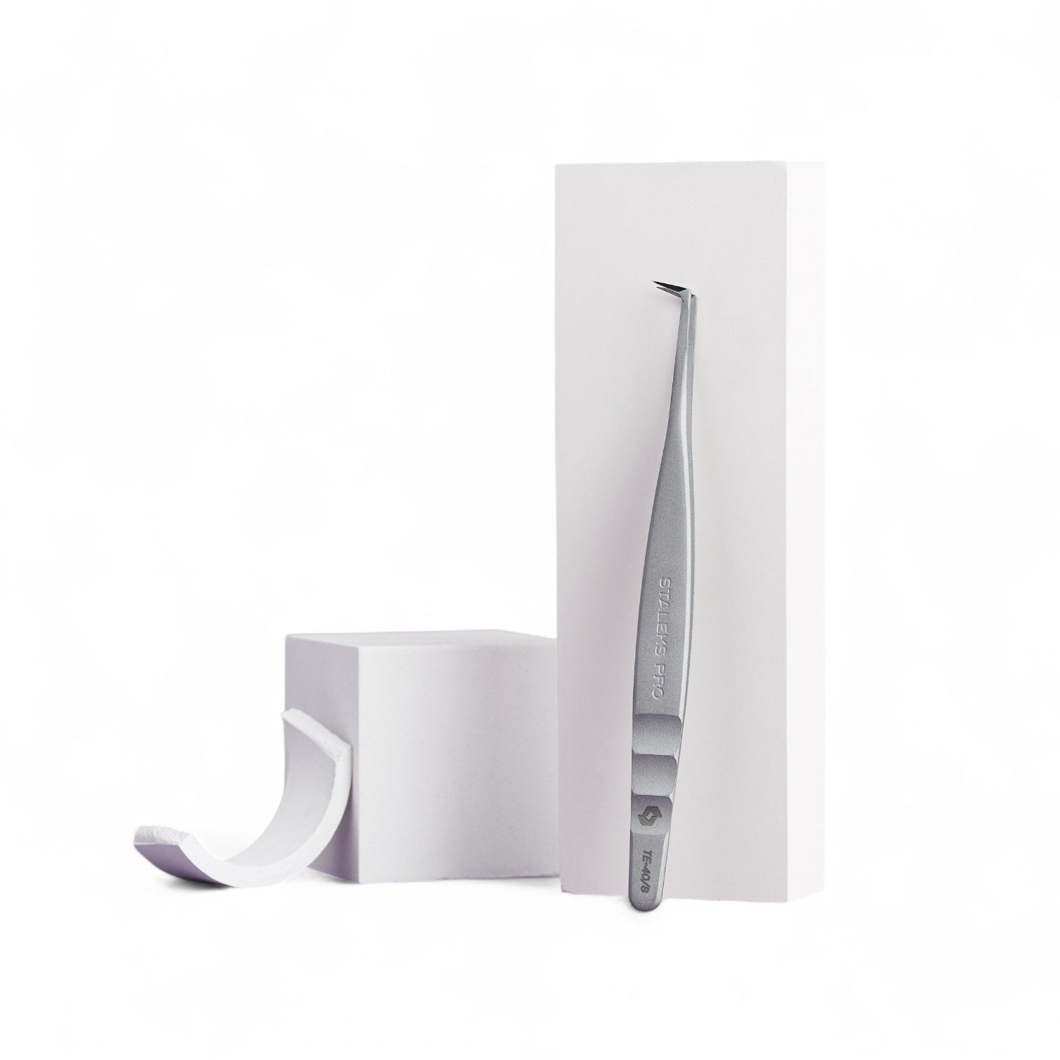 Pinzas Curvas Con Forma «Botita» EXPERT 40 TYPE 8 Staleks - Top PestañasStaleks